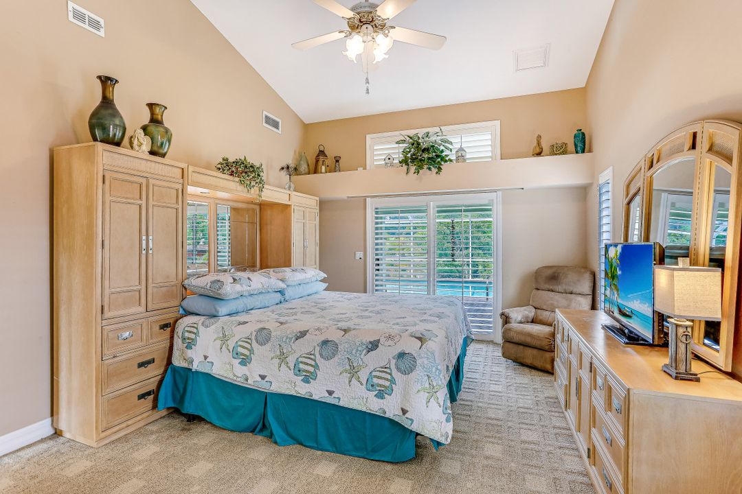 27313 Buccaneer Dr, Bonita Springs, FL 34135