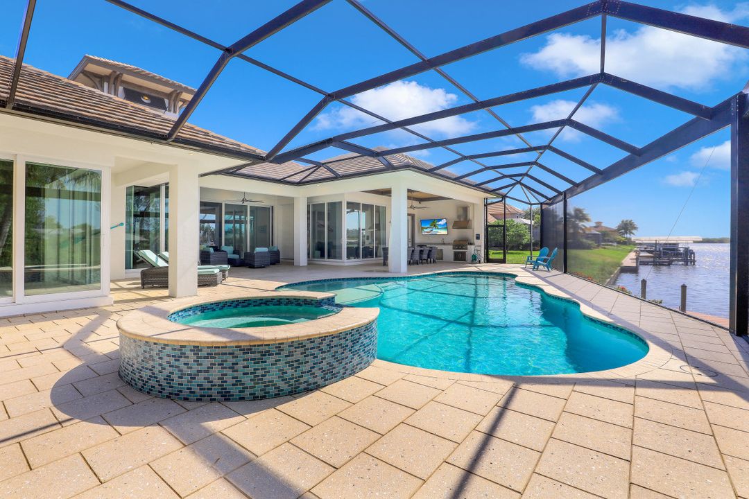 921 W Cape Estates Cir, Cape Coral, FL 33993