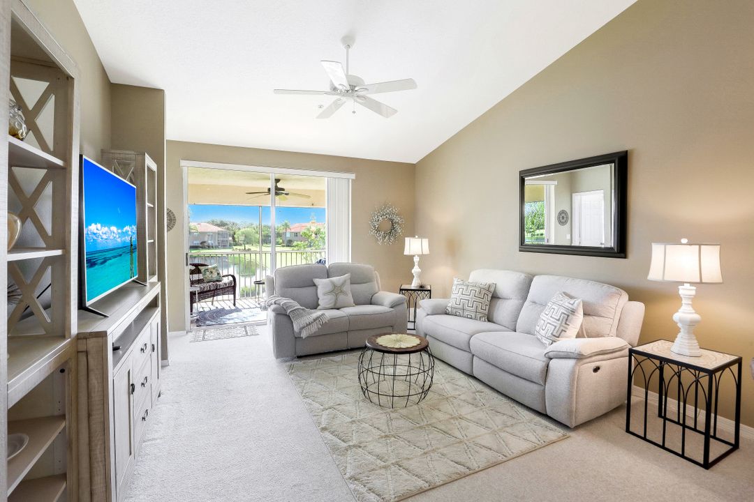 6650 Huntington Lakes Cir #203, Naples, FL 34119