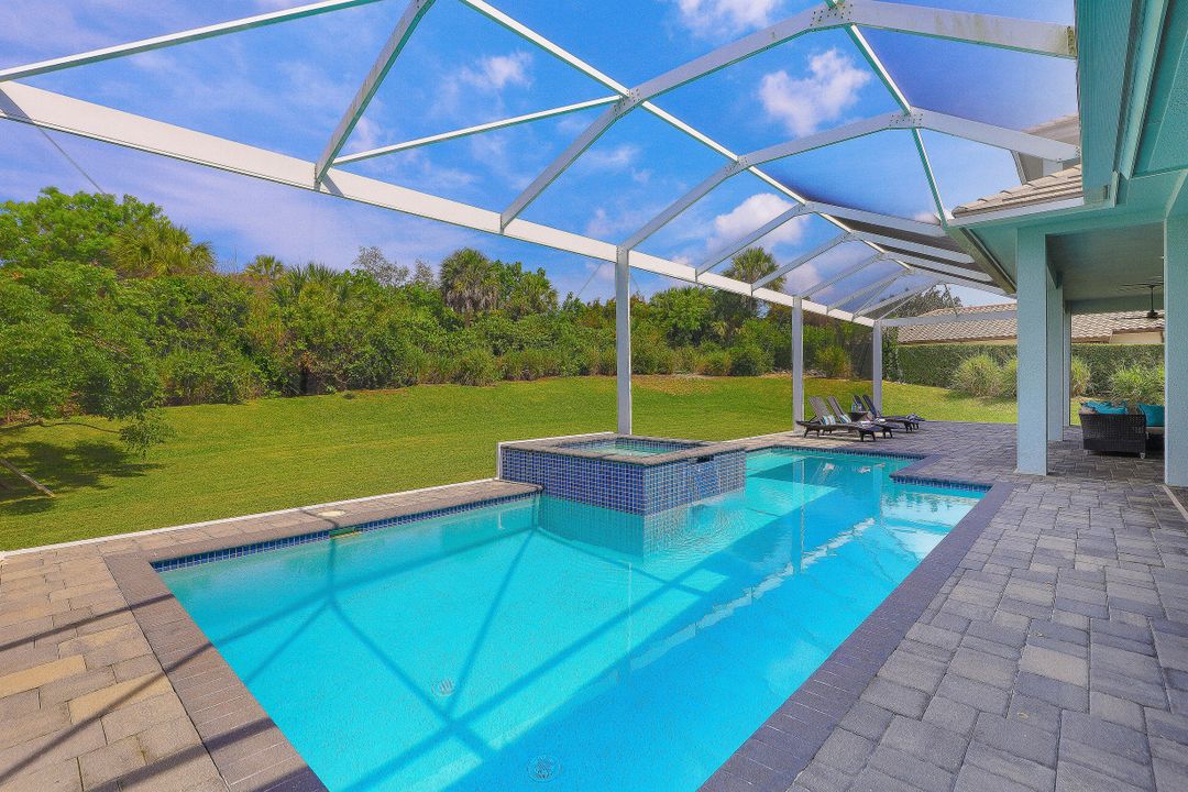 671 S Barfield Dr, Marco Island, FL 34145