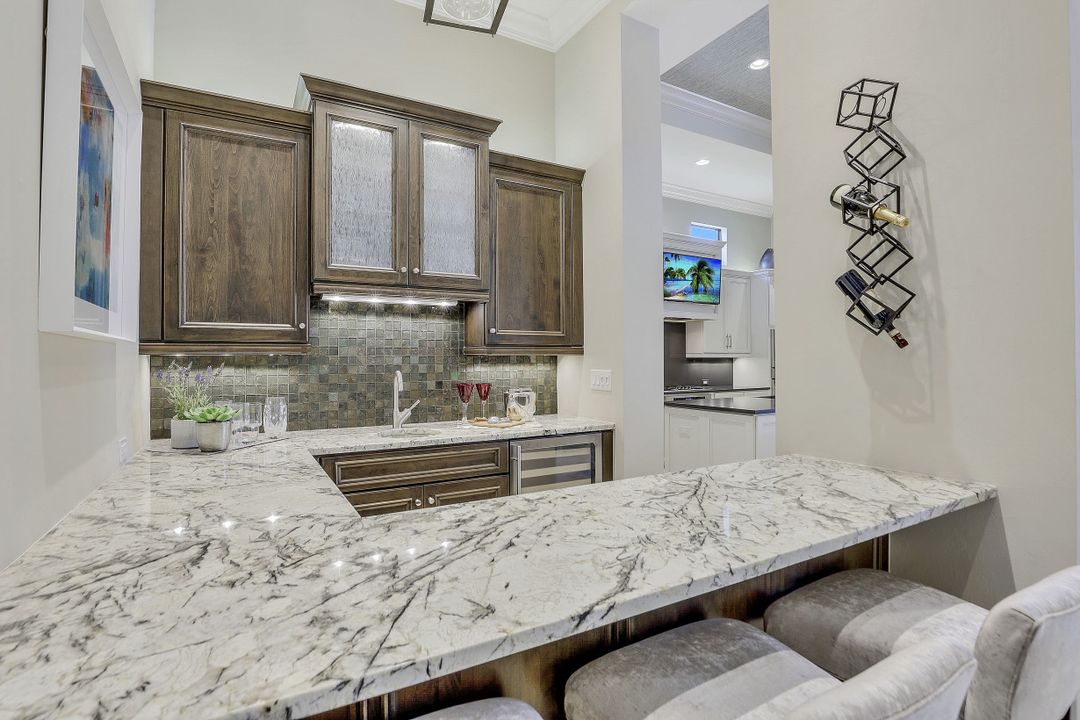 16434 Seneca Way, Naples, FL 34110