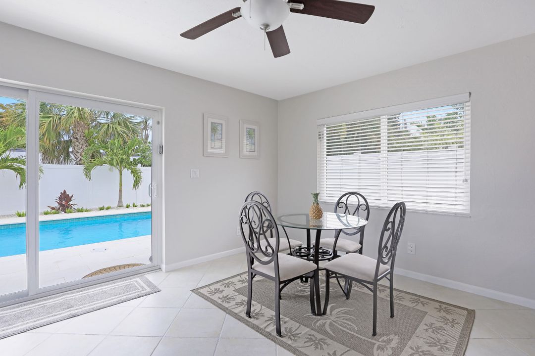 701 93rd Ave N, Naples, FL 34108