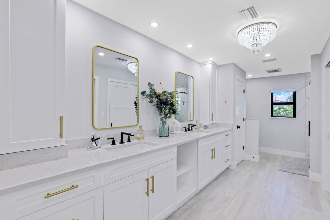 334 Polynesia Ct, Marco Island, FL 34145