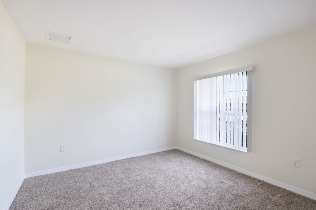 3319 9th St W, Lehigh Acres, FL 33971