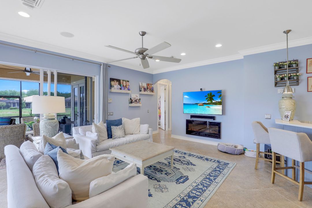 5119 Post Oak Ln, Naples, FL 34105