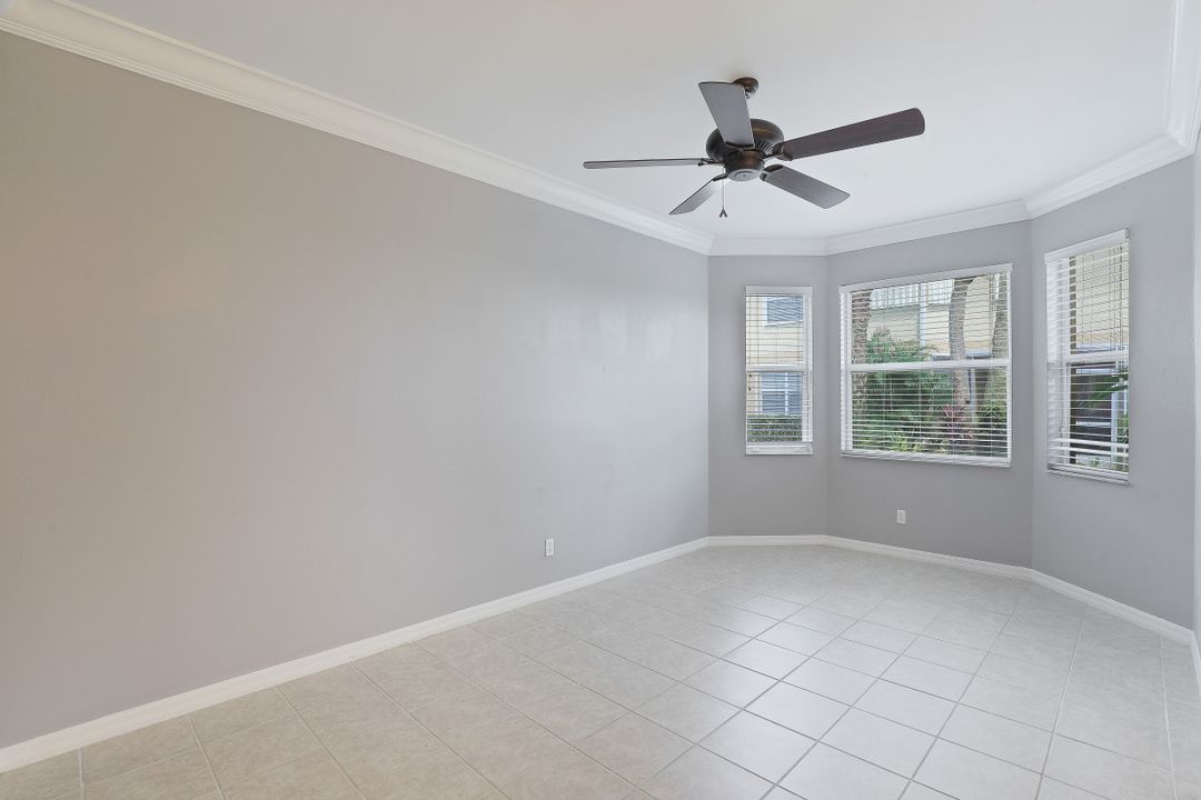 9723 Heatherstone Lake Ct, Estero, FL 33928