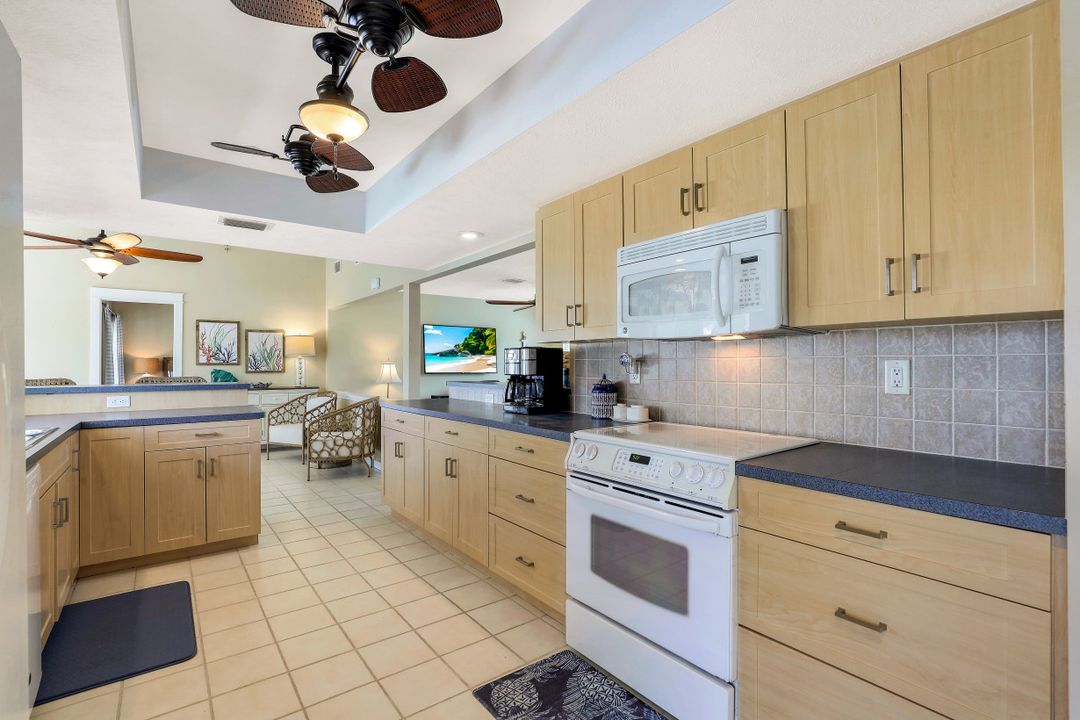 2010 SE 29th Ln, Cape Coral, FL 33904