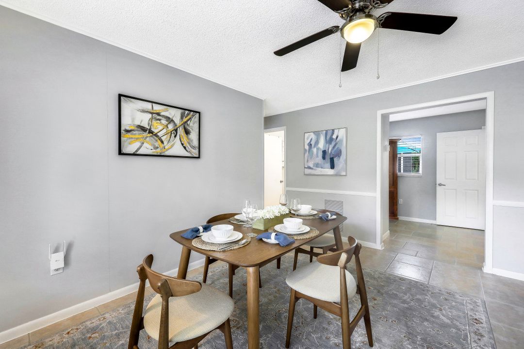 10095 7th St N #2, Naples, FL 34108