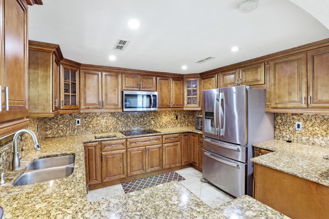 3505 20th St SW, Lehigh Acres, FL 33976