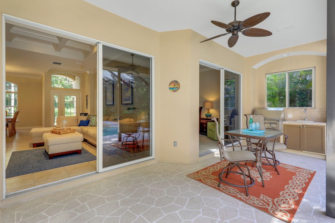 237 Charleston Ct, Naples, FL 34110