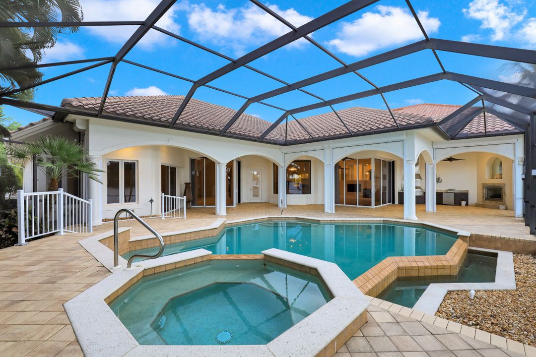 18561 Verona Lago Dr, Miromar Lakes, FL 33913