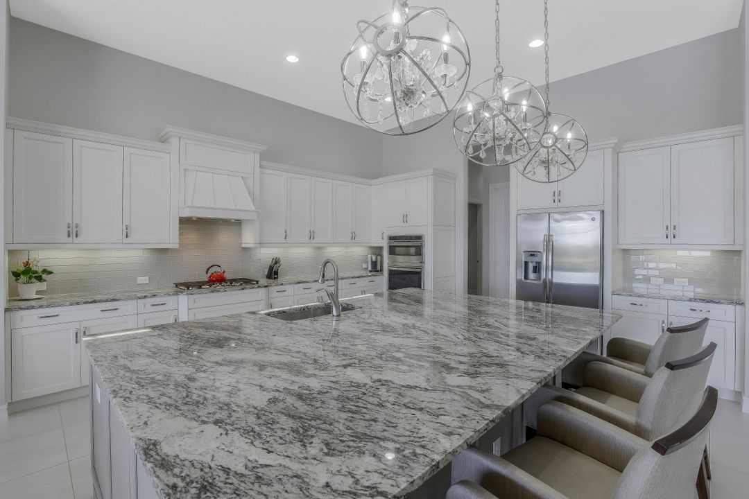 9249 Esplanade Blvd, Naples, FL 34119