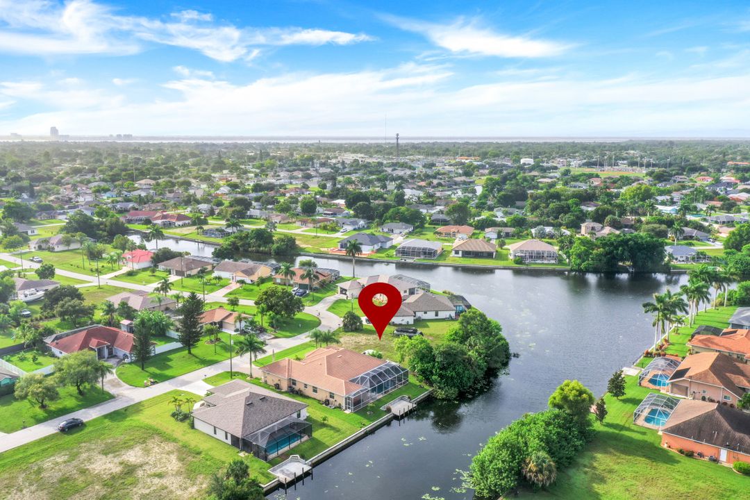 506 NE 21st Pl, Cape Coral, FL 33909