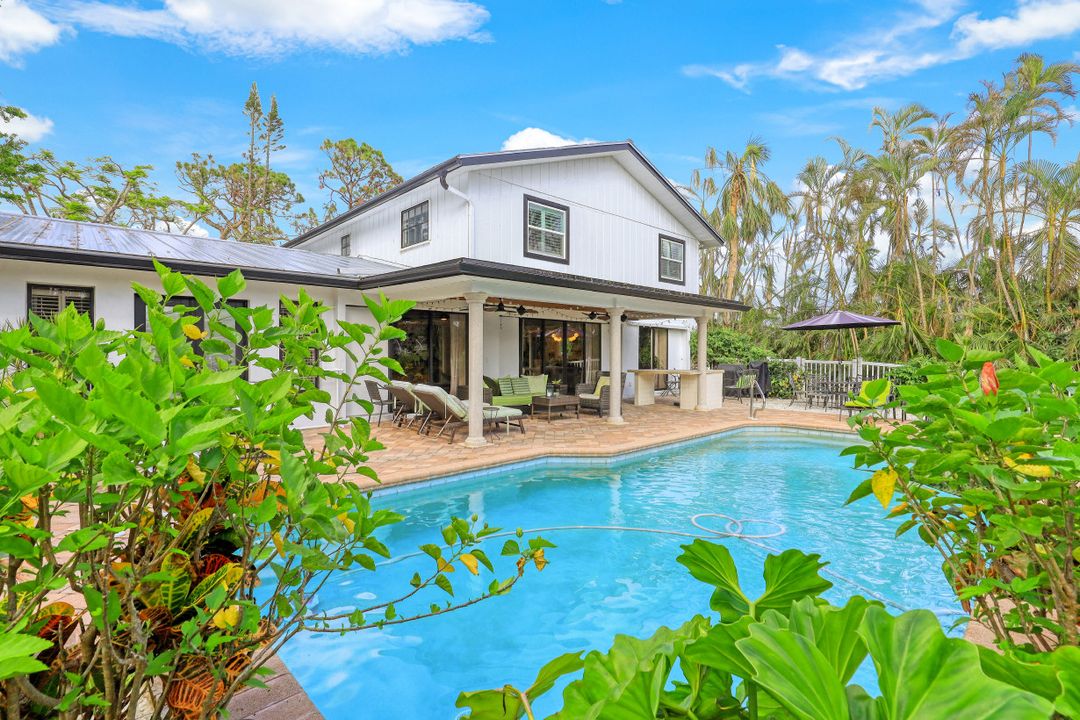 1030 Aqua Ln, Fort Myers, FL 33919