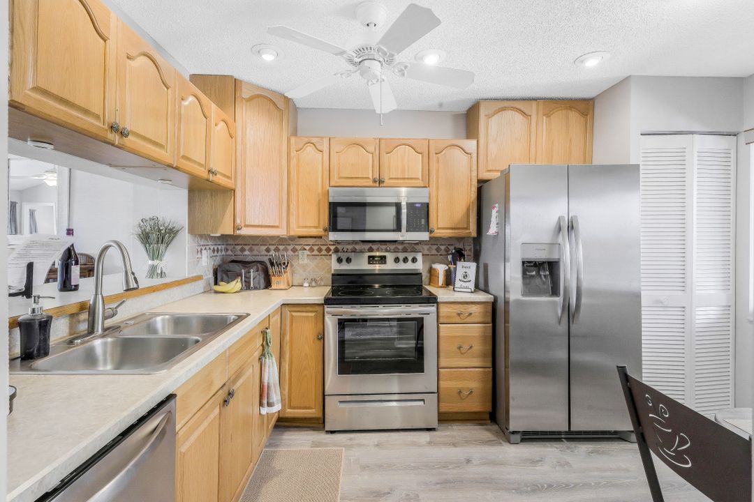 4588 Andover Way #303, Naples, FL 34112