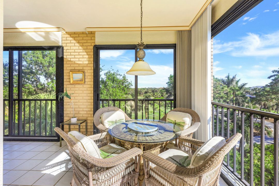 6770 Pelican Bay Blvd #242, Naples, FL 34108