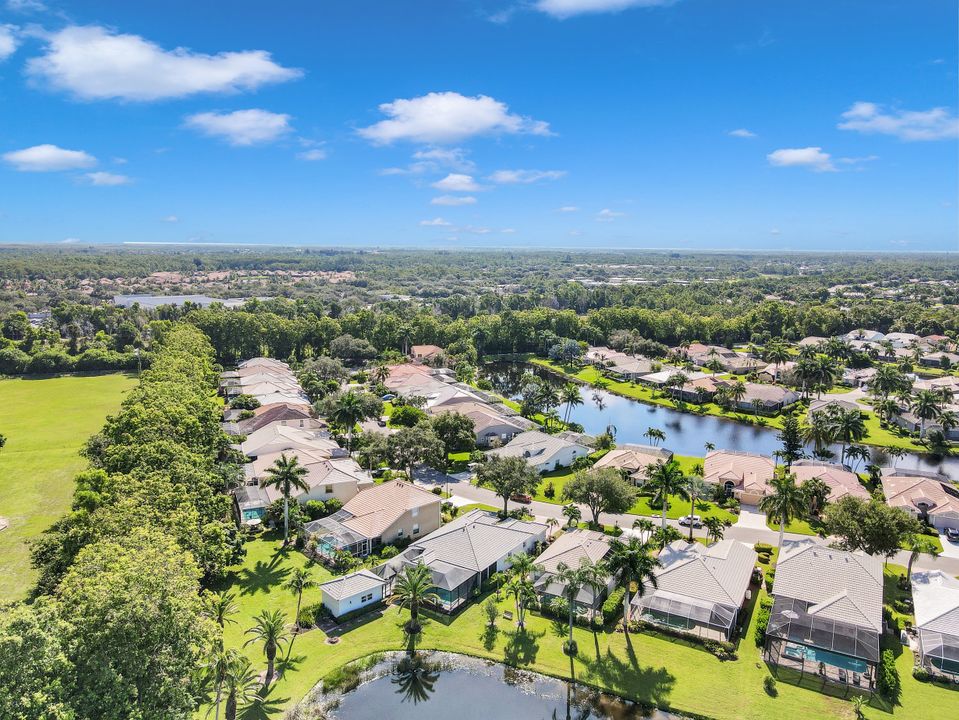 25610 Springtide Ct, Bonita Springs, FL 34135