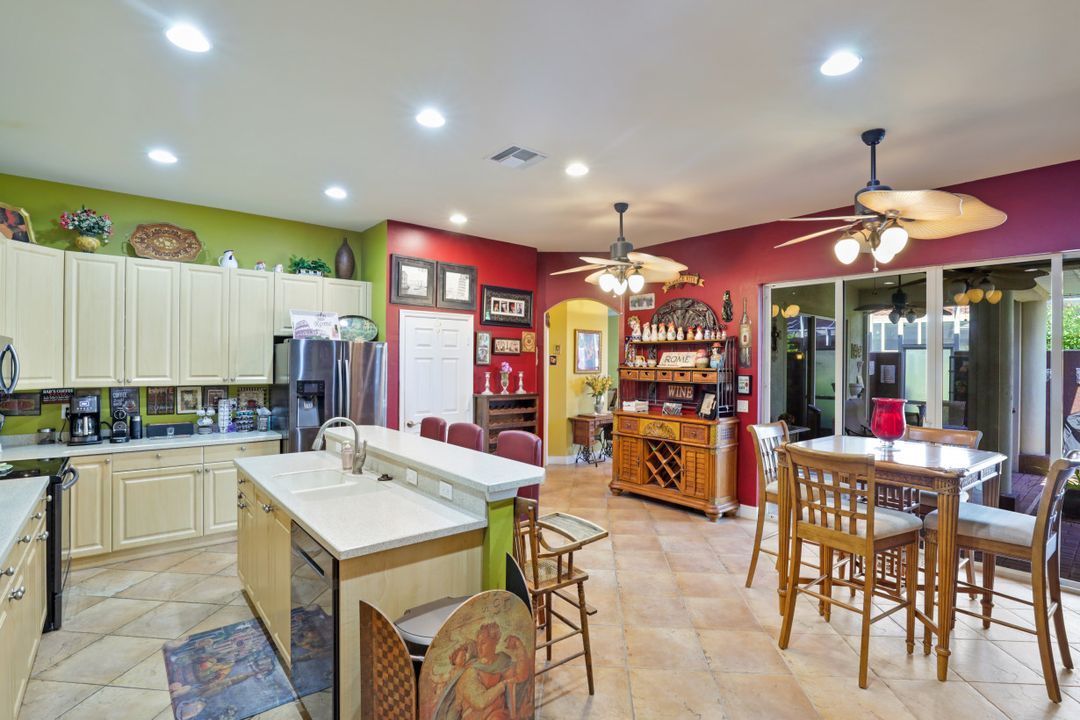 5520 Cheshire Dr, Fort Myers, FL 33912