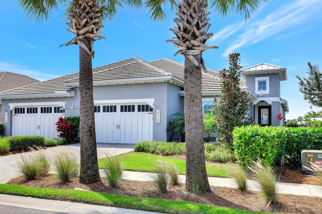 5778 Highbourne Dr, Naples, FL 34113