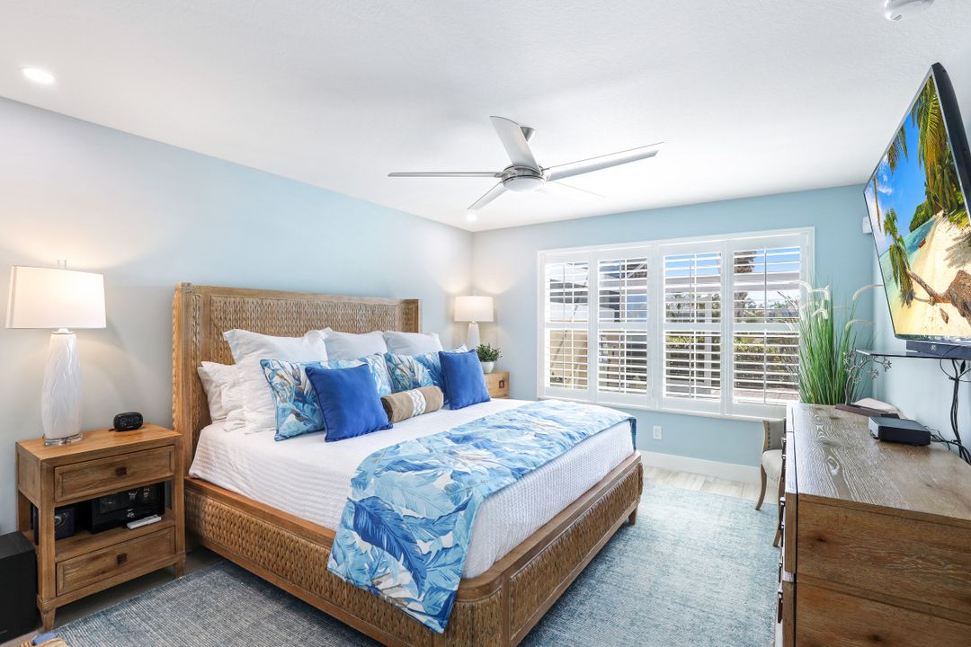 8404 Borboni Ct, Naples, FL 34114