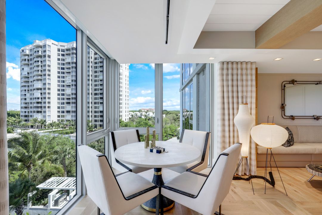 6897 Grenadier Blvd #504, Naples, FL 34108