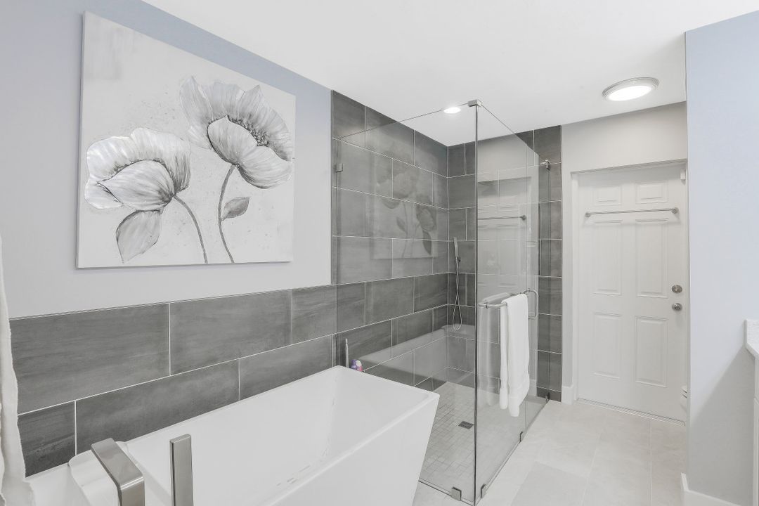 4530 7th Ave SW, Naples, FL 34119