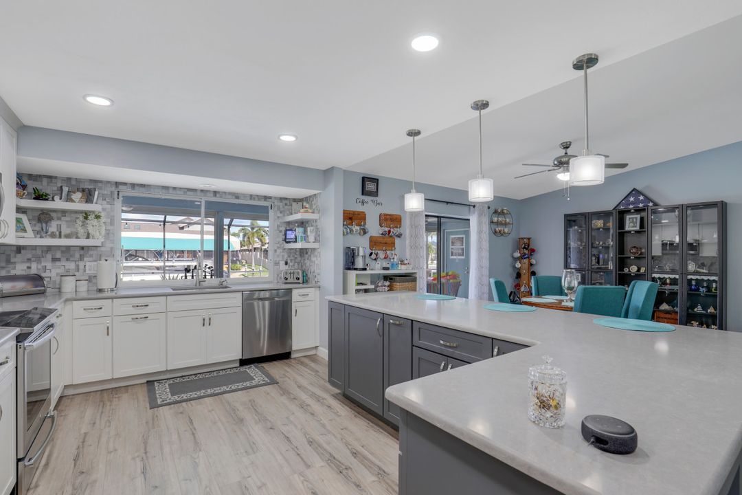 5328 SW 10th Ave, Cape Coral, FL 33914