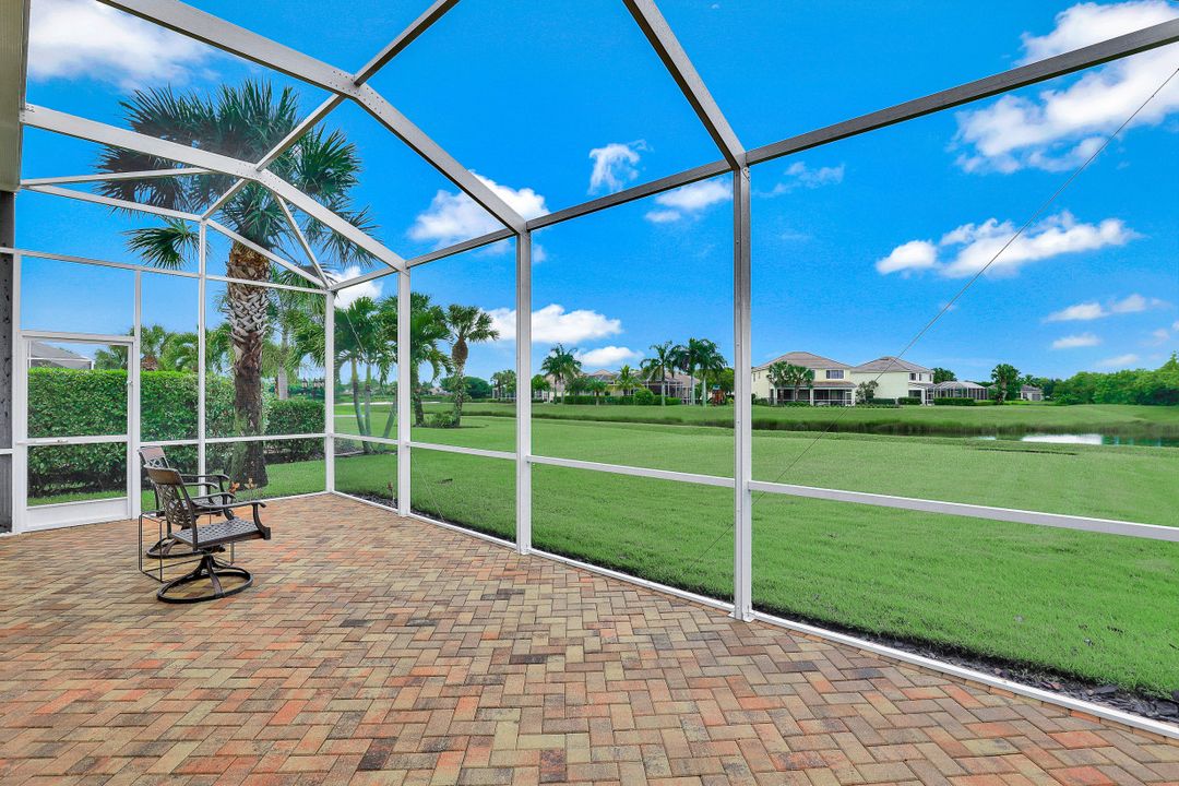 2668 Bellingham Ct, Cape Coral, FL 33991