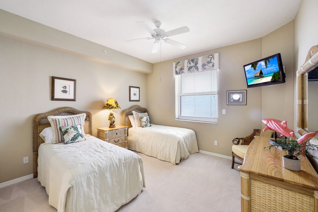 410 Flagship Dr #604, Naples, FL 34108