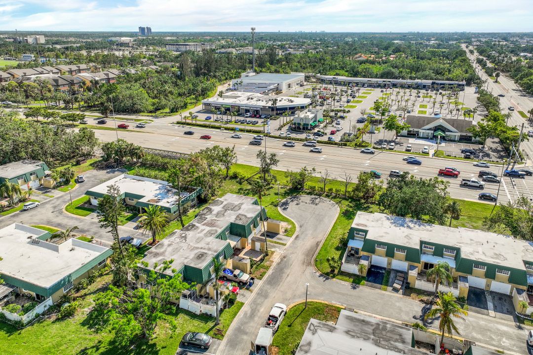 5860 Whiting Ct, Fort Myers, FL 33919