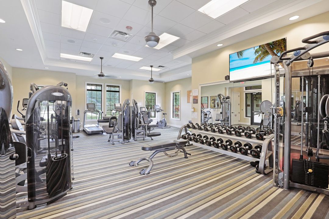 16083 Camden Lakes Cir, Naples, FL 34110