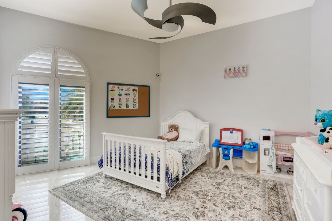 495 Thorpe Ct, Marco Island, FL 34145