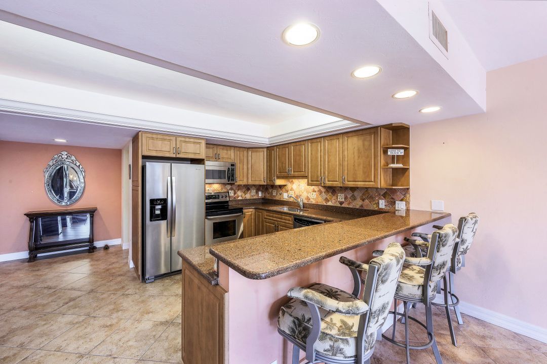 961 Swallow Ave #302, Marco Island, FL 34145