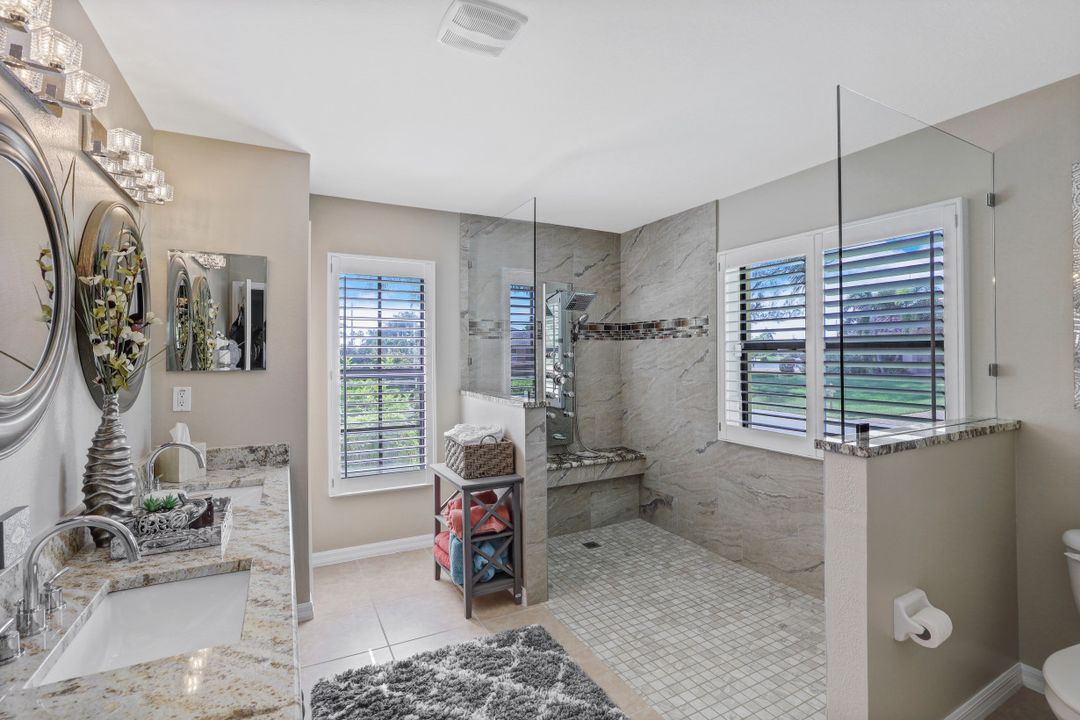 5011 SW 22nd Pl, Cape Coral, FL 33914