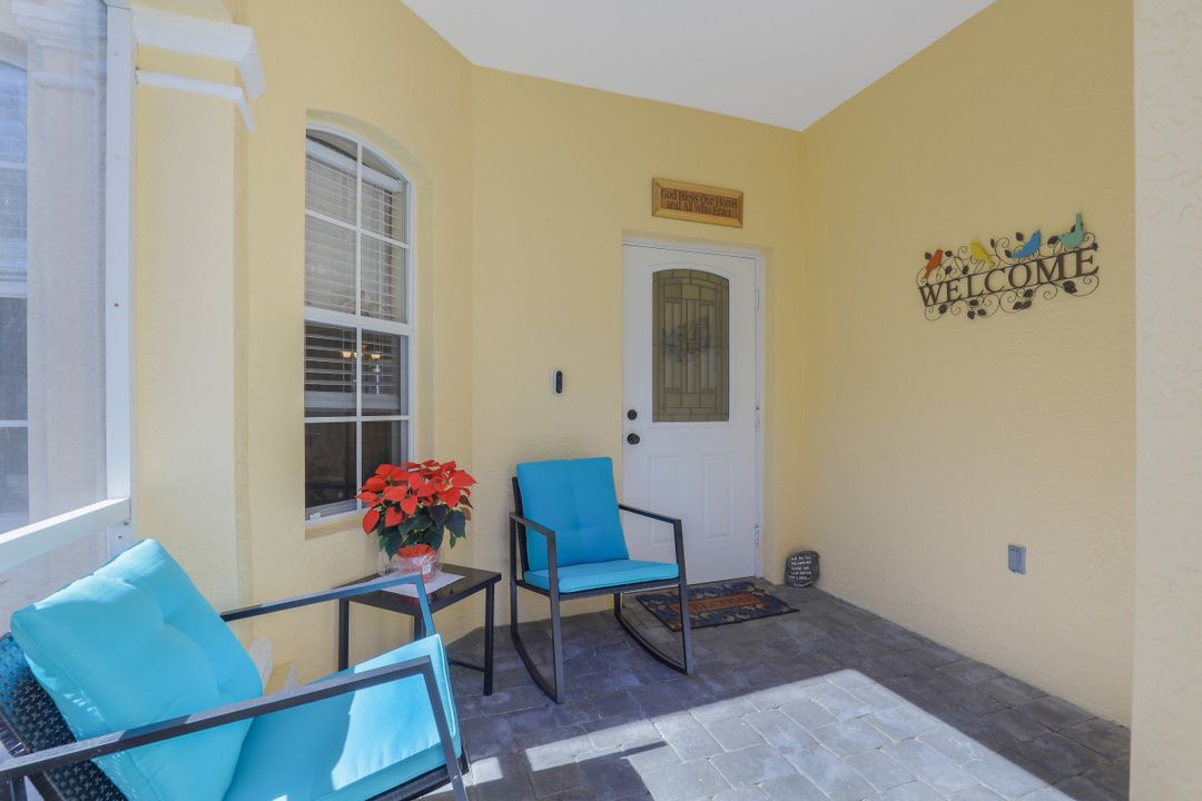 7782 Berkshire Pines Dr, Naples, FL 34104