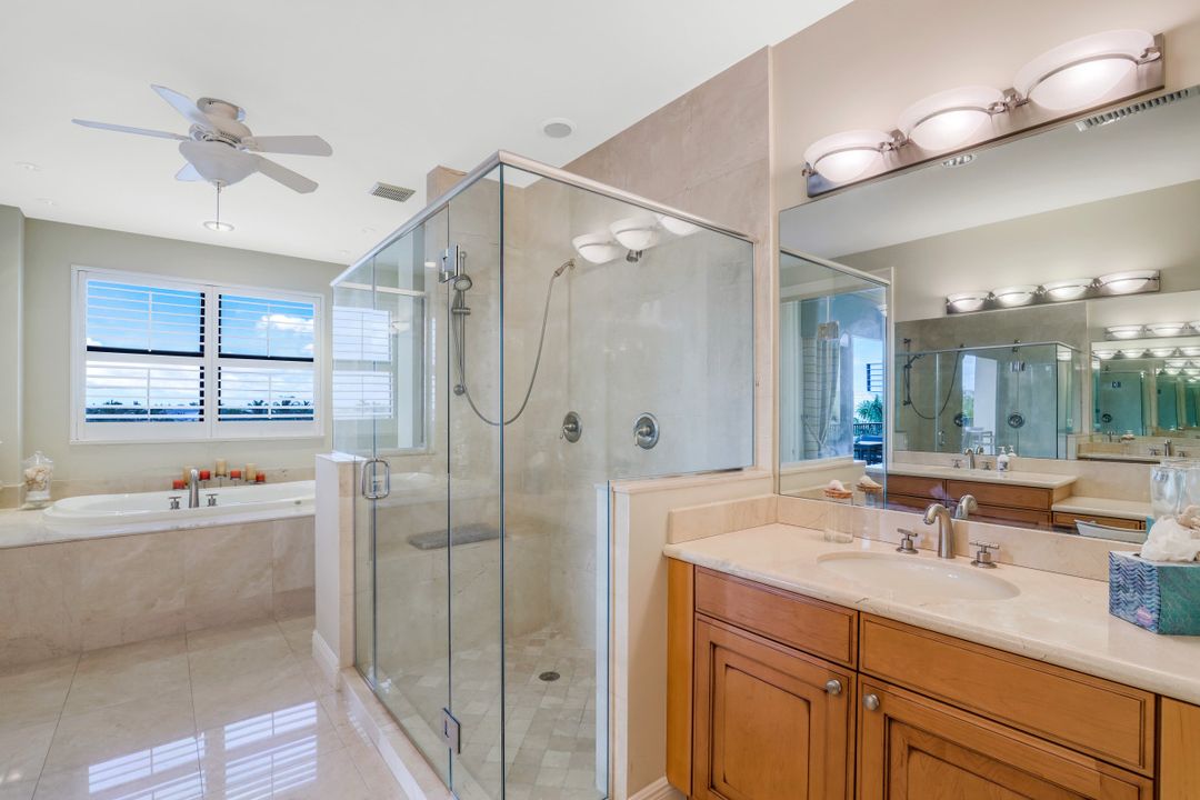 10620 Gulf Shore Dr #401, Naples, FL 34108