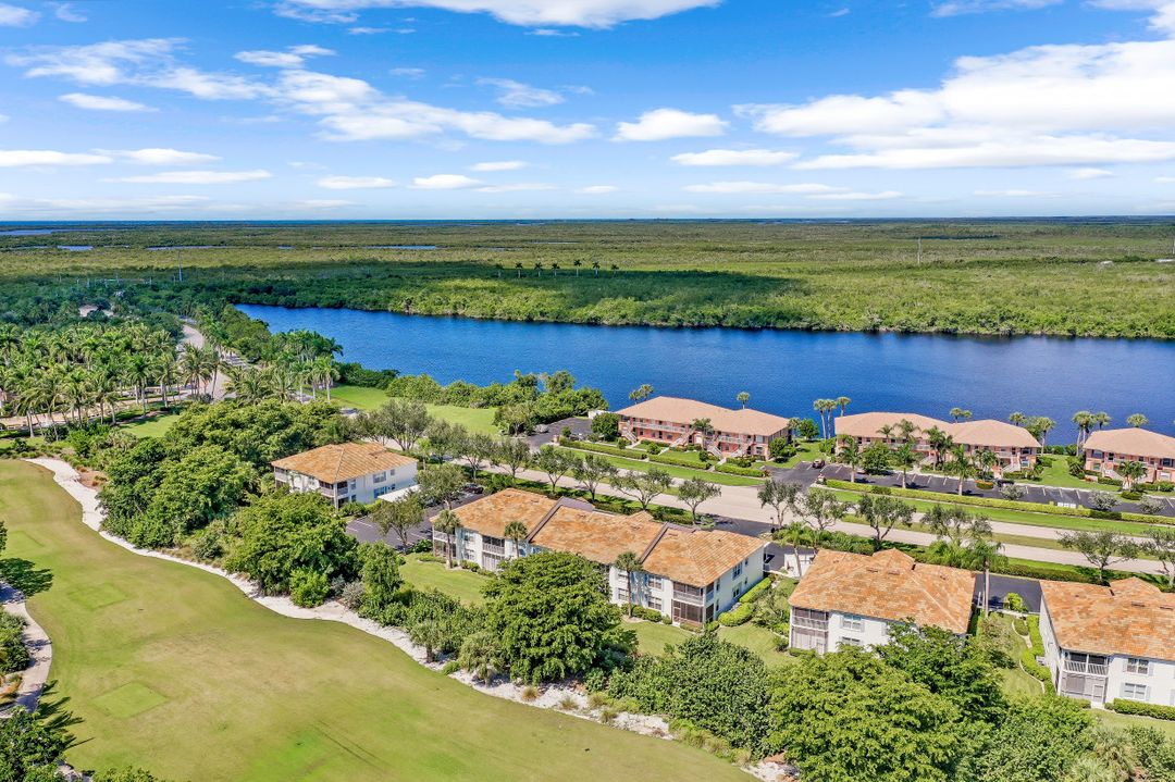1006 Mainsail Dr #222, Naples, FL 34114