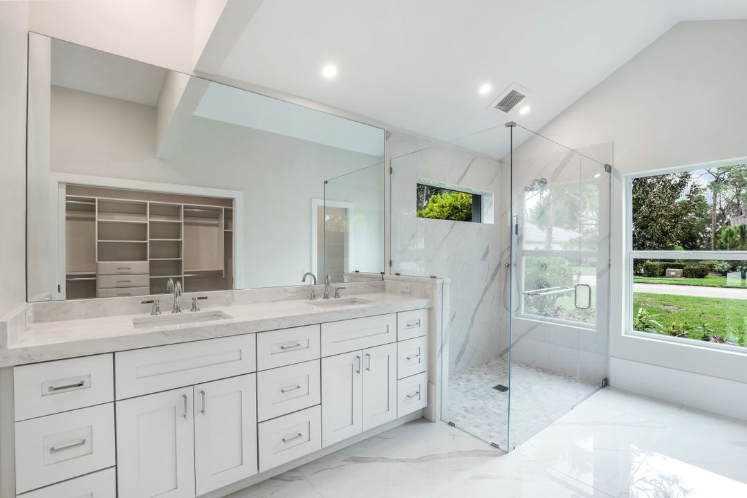 7525 Cordoba Cir, Naples, FL 34109