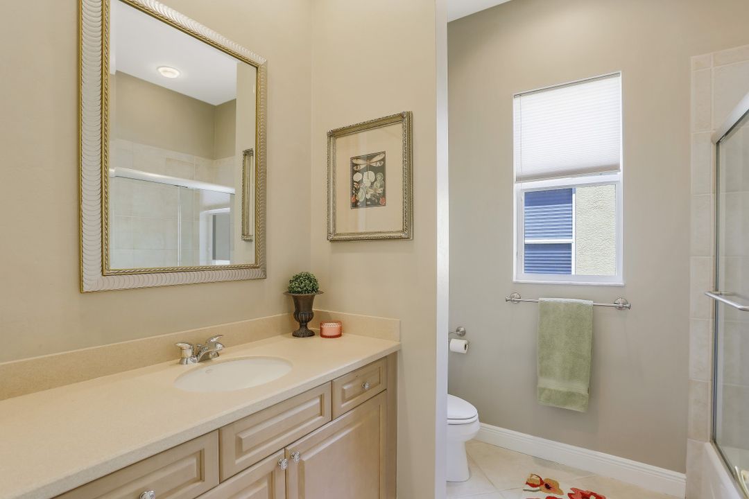 28637 Pienza Ct, Bonita Springs, FL 34135