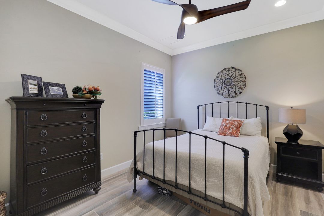 9661 Cobalt Cove Cir, Naples, FL 34120