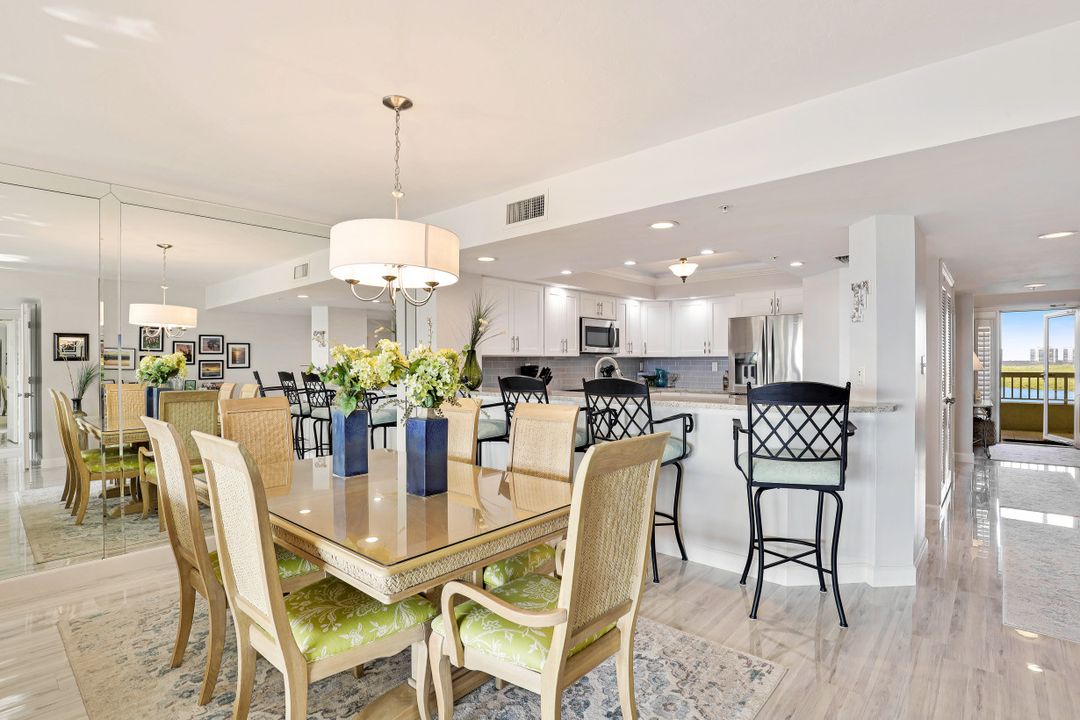 21 Bluebill Ave #603, Naples, FL 34108