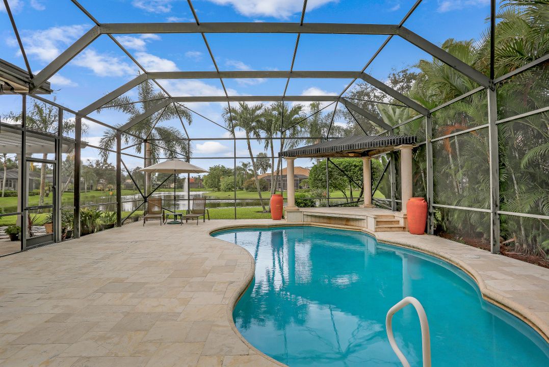 581 Wedgewood Way, Naples, FL 34119