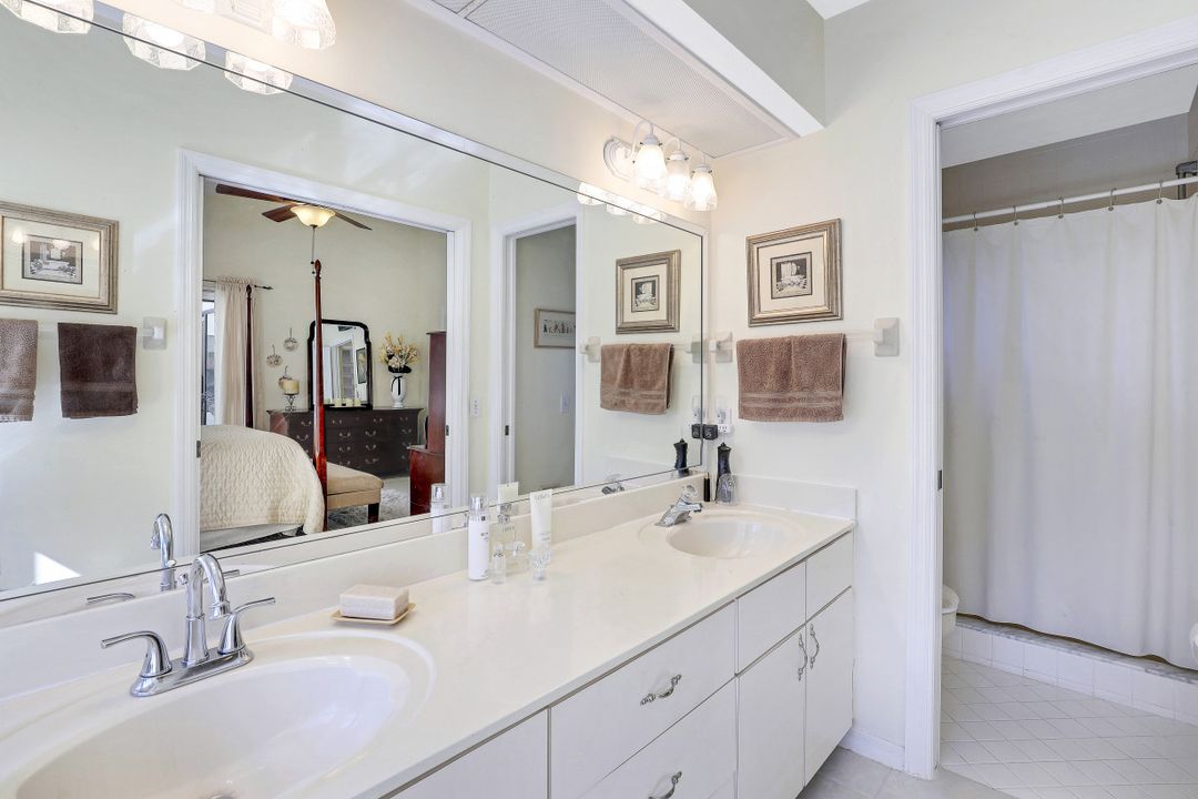 27527 Baretta Dr, Bonita Springs, FL 34135