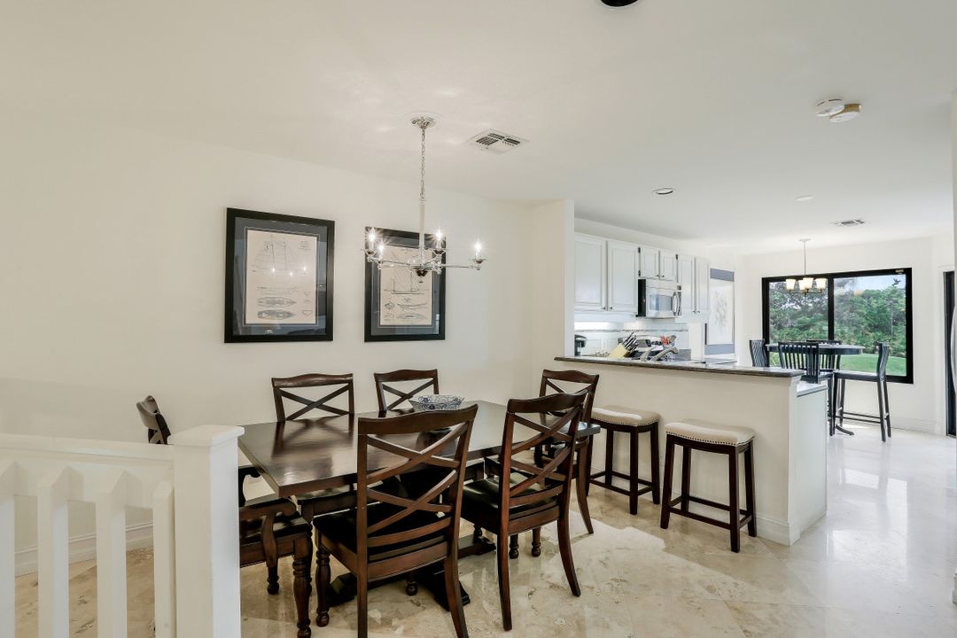 27119 Oakwood Lake Dr, Bonita Springs, FL 34134