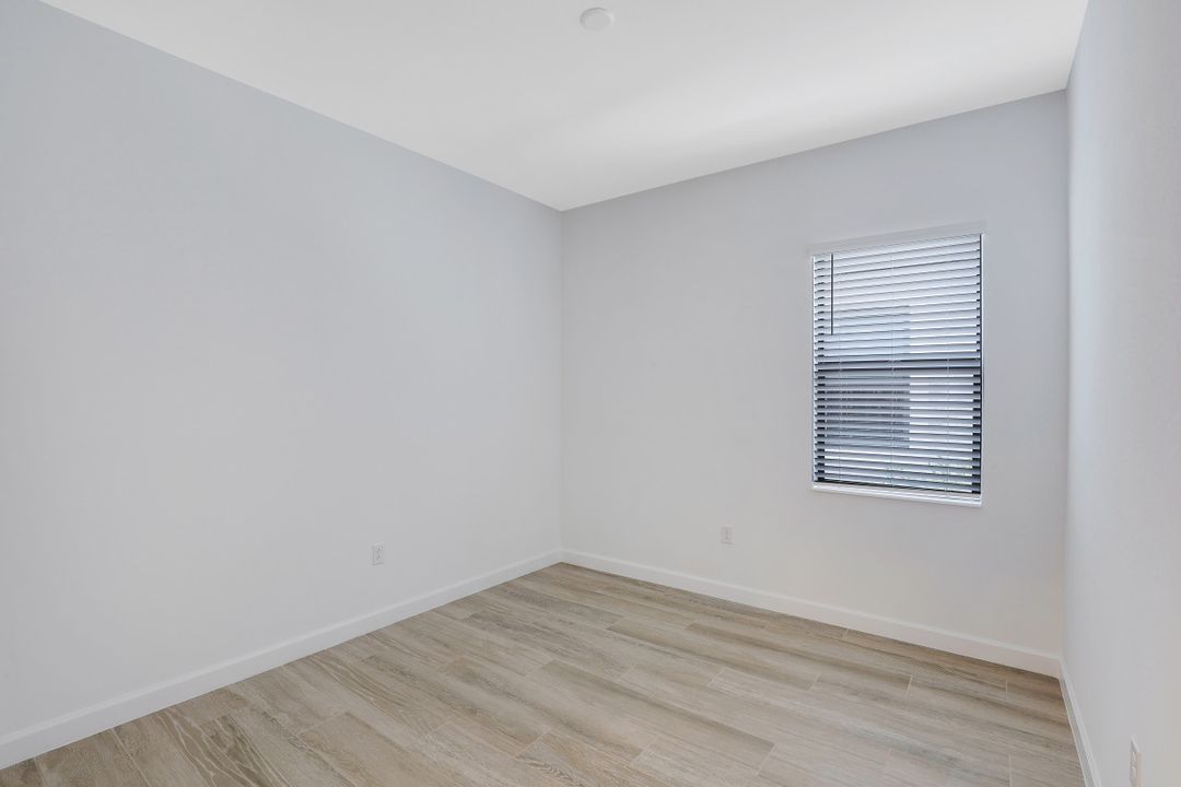 3139 Heather Glen Ct, Naples, FL 34114