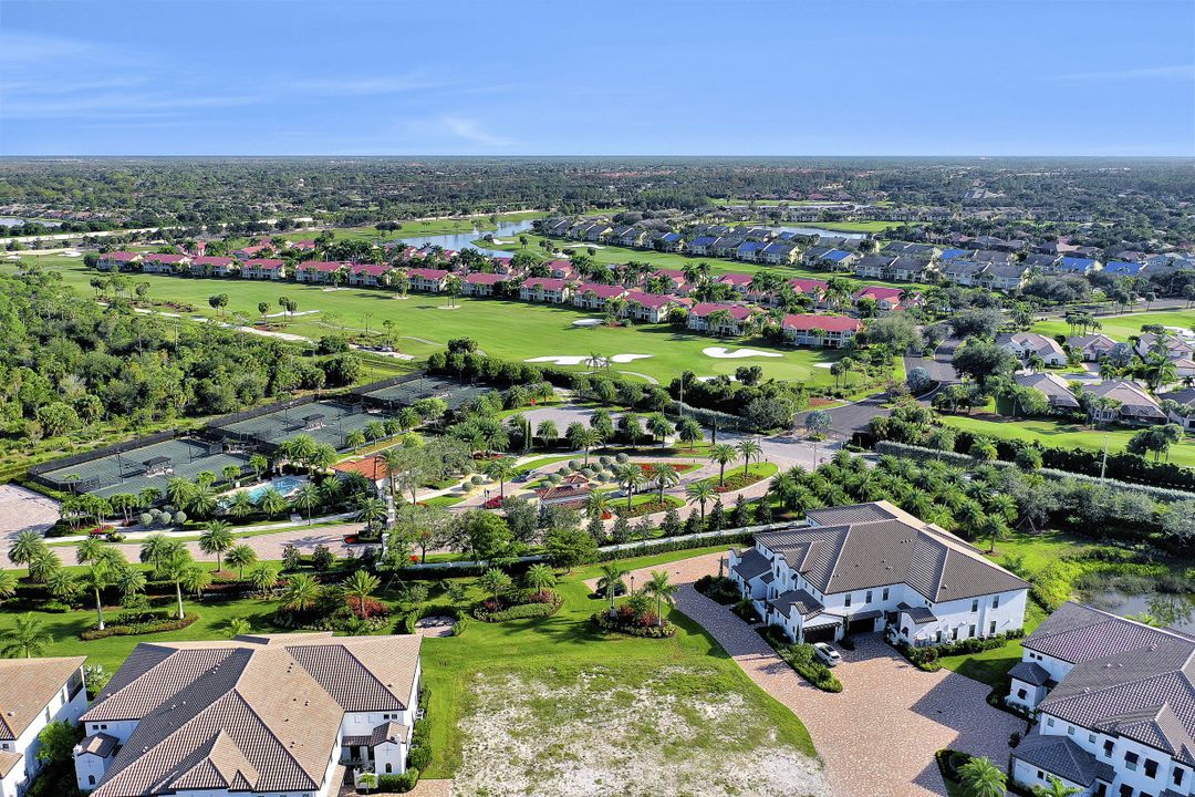 16358 Corsica Way #201, Naples, FL 34110