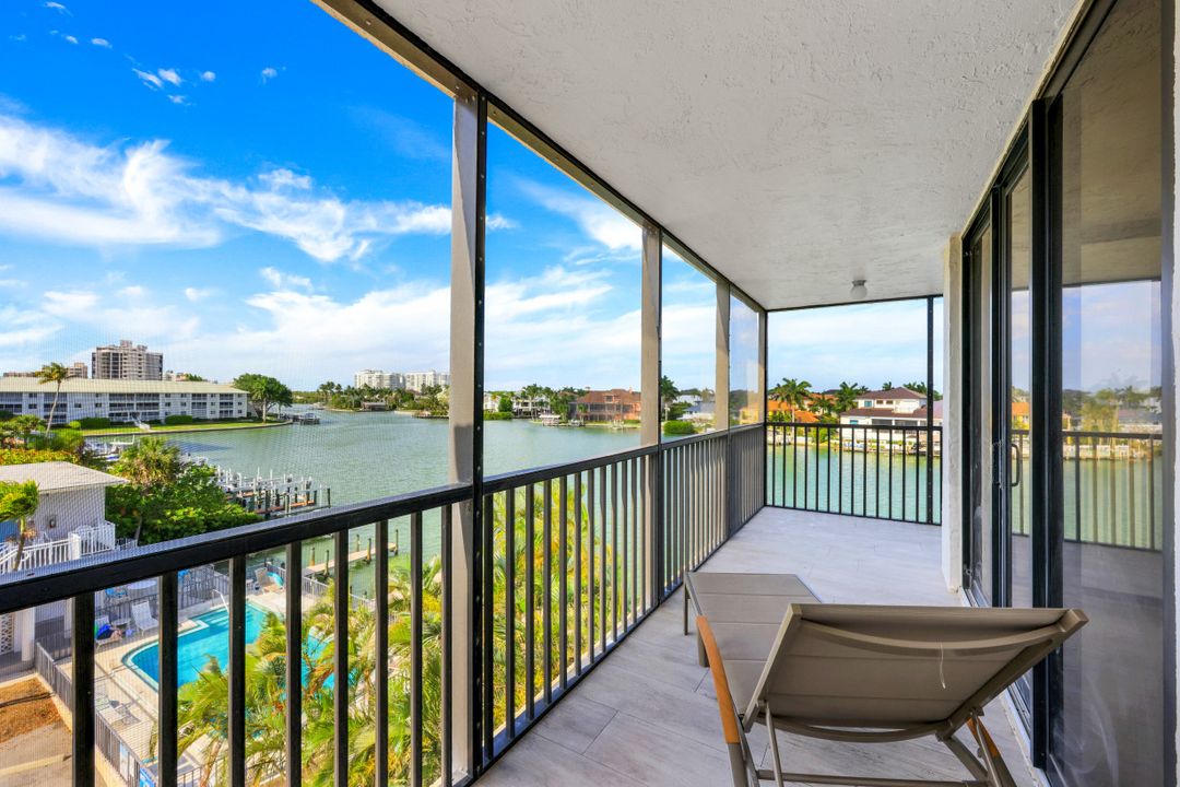 10482 Gulf Shore Dr #231, Naples, FL 34108