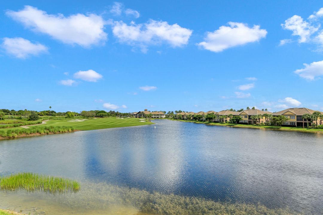 8787 Coastline Ct #201, Naples, FL 34120
