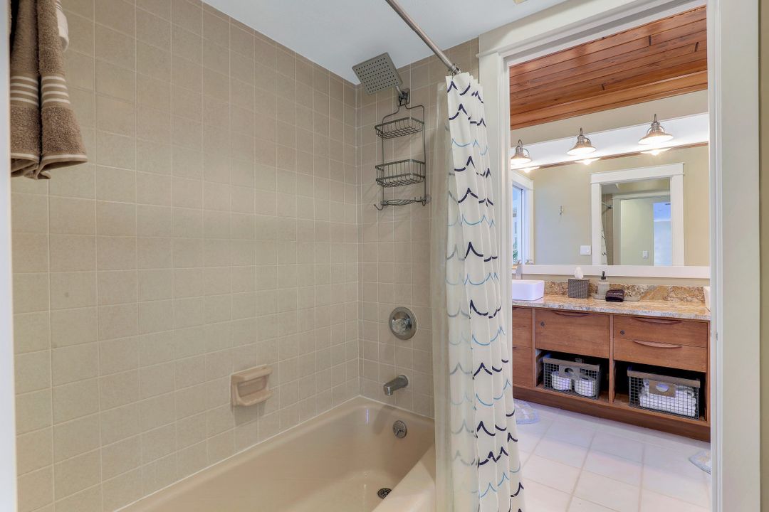 2010 SE 29th Ln, Cape Coral, FL 33904