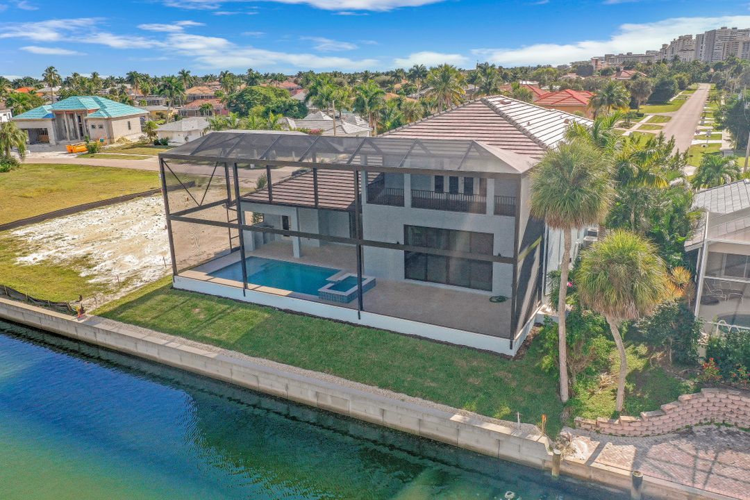 782 Saturn Ct, Marco Island, FL 34145